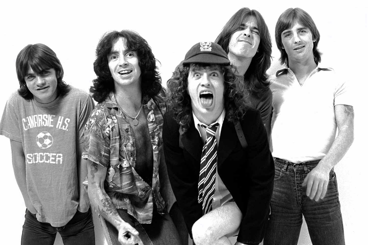 StoryTeller: &quot;AC/DC - You Shook Me All Night Long&quot;